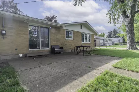 Exterior - 2120 Broadway Ave, Sidney, OH 45365 photo 3 of 5