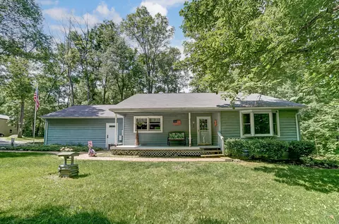 6300 Stoker Rd, Houston, OH 45333