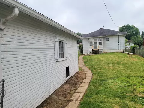 Exterior - 2106 Beatrice St, Springfield, OH 45503 photo 8 of 8