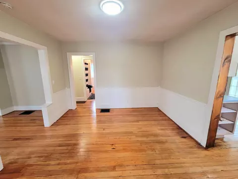 Living - 2106 Beatrice St, Springfield, OH 45503 photo 3 of 3