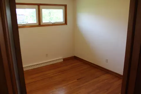 Bedroom - 1342 Ronald Rd, Springfield, OH 45503 photo 2 of 4
