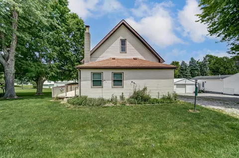 19341 Spring St, Wapakoneta, OH 45895