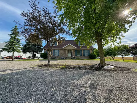 8267 Us Route 33, Celina, OH 45822