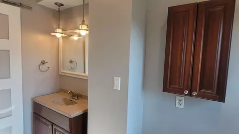 Bath - 810 W Logan St, Celina, OH 45822 photo 2 of 3