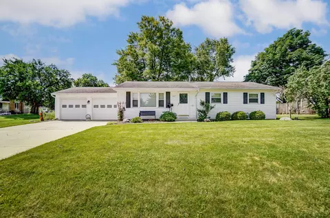 Exterior - 403 Hoopengarner St, Wapakoneta, OH 45895 photo 1 of 9