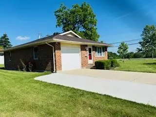 894 Fielding Rd, Sidney, OH 45365 photo 2