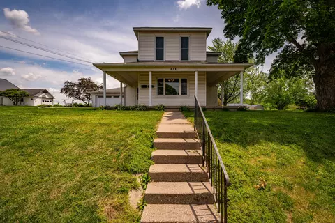 411 N Center St, Versailles, OH 45380