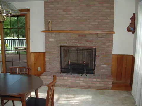 Dining - 1641 Yorkshire Ct, Springfield, OH 45503 photo 3 of 4