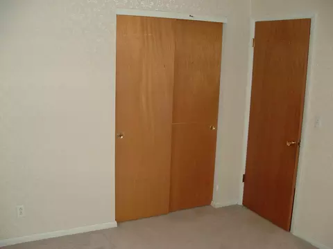 Bedroom - 1641 Yorkshire Ct, Springfield, OH 45503 photo 8 of 8