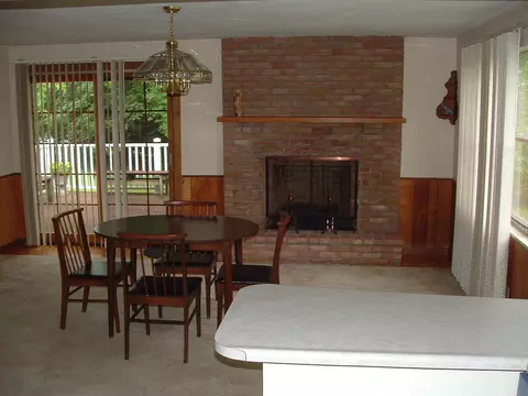 Dining - 1641 Yorkshire Ct, Springfield, OH 45503 photo 2 of 4