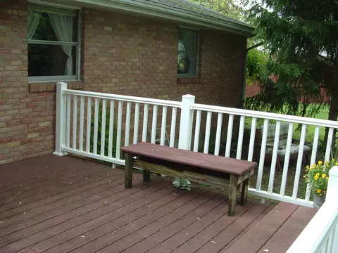 Exterior - 1641 Yorkshire Ct, Springfield, OH 45503 photo 10 of 17