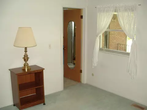 Bedroom - 1641 Yorkshire Ct, Springfield, OH 45503 photo 1 of 8