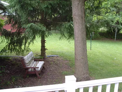 Exterior - 1641 Yorkshire Ct, Springfield, OH 45503 photo 11 of 17