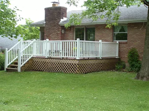 Exterior - 1641 Yorkshire Ct, Springfield, OH 45503 photo 17 of 17