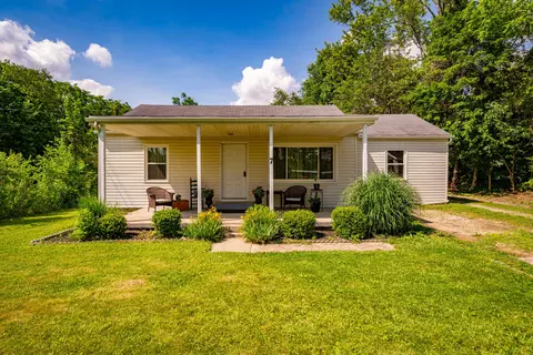 7 Burton Rd, Casstown, OH 45312