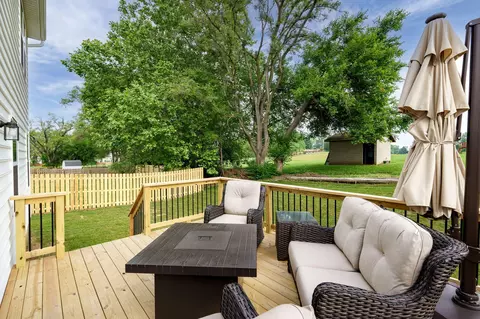 Exterior - 12 Cascade Dr, Fairborn, OH 45324 photo 6 of 11