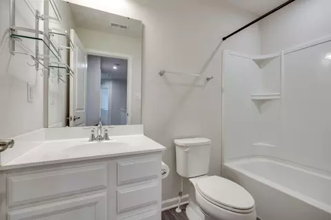 Bath - 12 Cascade Dr, Fairborn, OH 45324 photo 3 of 3