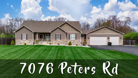 7076 Peters Rd, Tipp City, OH 45371