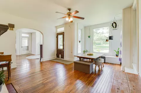 Entry Way - 1508 Eagle City Rd, Springfield, OH 45504 photo 1 of 6