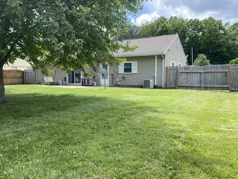 3236 Woonsocket St, Springfield, OH 45503 photo 3