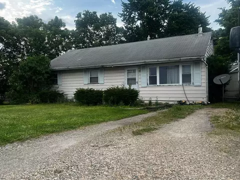 8336 Haddix Rd, Fairborn, OH 45324