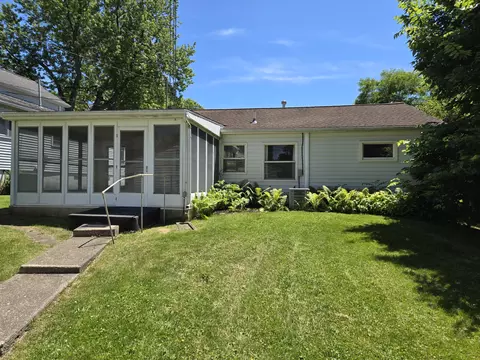 1730 W Washington St, Springfield, OH 45506 photo 2