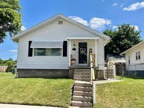 937 Caldwell St, Piqua, OH 45356