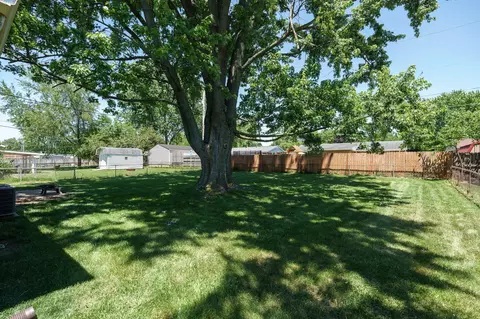 1019 Frontier Dr, Troy, OH 45373 photo 22