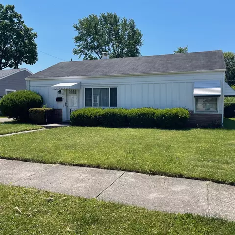 Exterior - 2049 N Hadley Rd, Springfield, OH 45505 photo 2 of 6