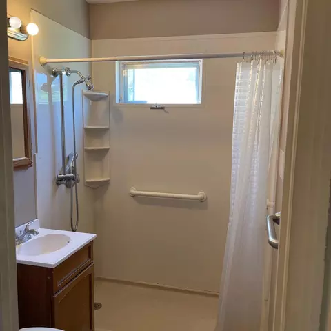 Bath - 2049 N Hadley Rd, Springfield, OH 45505 photo 1 of 1