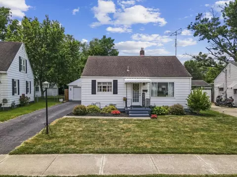1122 Long St, Troy, OH 45373