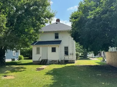 Exterior - 315 Bellevue Ave, Springfield, OH 45503 photo 4 of 4