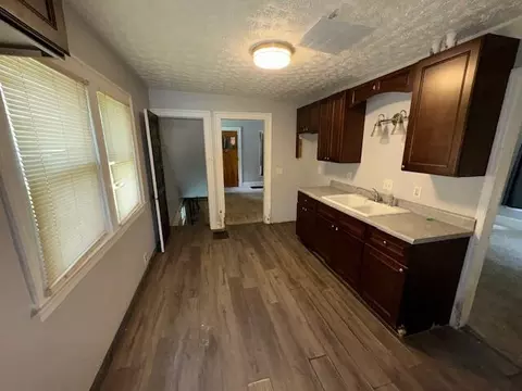 Entry Way - 315 Bellevue Ave, Springfield, OH 45503 photo 3 of 3