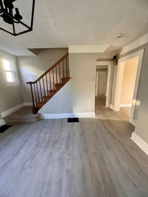 523 W Clark St, Springfield, OH 45506 photo 10