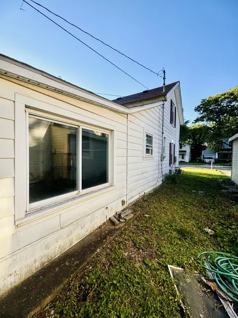 523 W Clark St, Springfield, OH 45506 photo 6