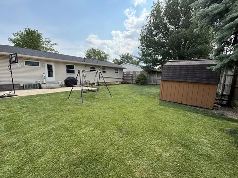 Exterior - 806 E Vine St, Coldwater, OH 45828 photo 6 of 8