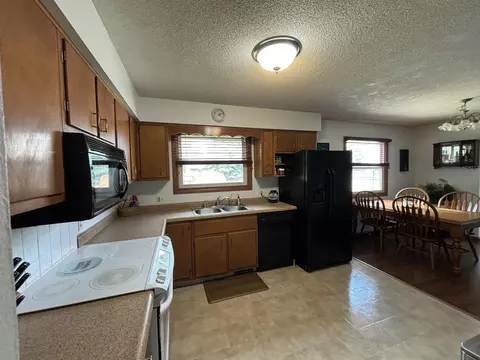 Kitchen - 806 E Vine St, Coldwater, OH 45828 photo 1 of 4