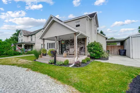 Exterior - 2055 Kenton St, Springfield, OH 45505 photo 2 of 15