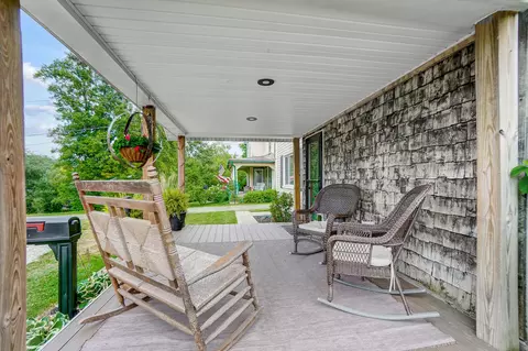 Exterior - 2055 Kenton St, Springfield, OH 45505 photo 5 of 15