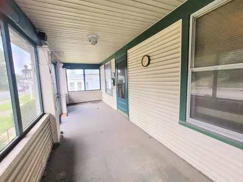 404 N Bechtle Ave, Springfield, OH 45504 photo 4
