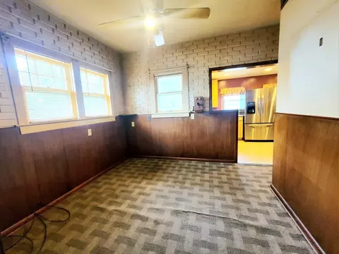 404 N Bechtle Ave, Springfield, OH 45504 photo 9