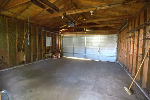 1015 James St, Springfield, OH 45503 photo 17