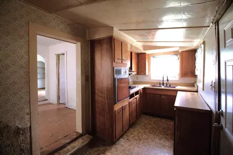 1015 James St, Springfield, OH 45503 photo 6