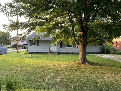 2338 S Cottingham Rd, Springfield, OH 45506 photo 2