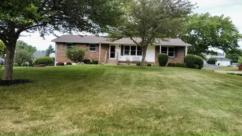 2592 W Choctaw Dr, London, OH 43140