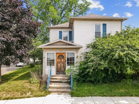 118 W High St, Pleasant Hill, OH 45359