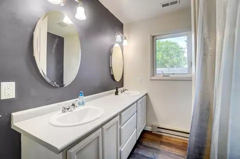 Bath - 1201 Ervin Rd, Van Wert, OH 45891 photo 3 of 3
