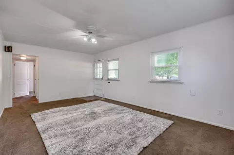 Living - 403 Dakota Ave, Springfield, OH 45504 photo 3 of 3