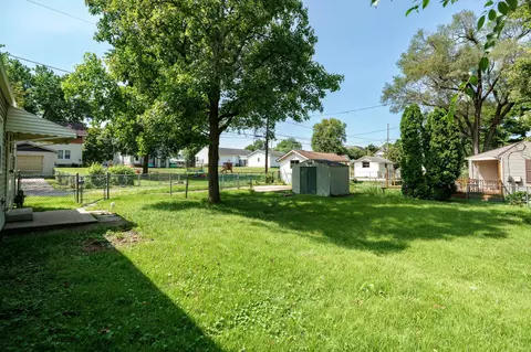 Exterior - 403 Dakota Ave, Springfield, OH 45504 photo 5 of 6