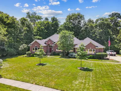 713 Oak Lea Dr, Tipp City, OH 45371